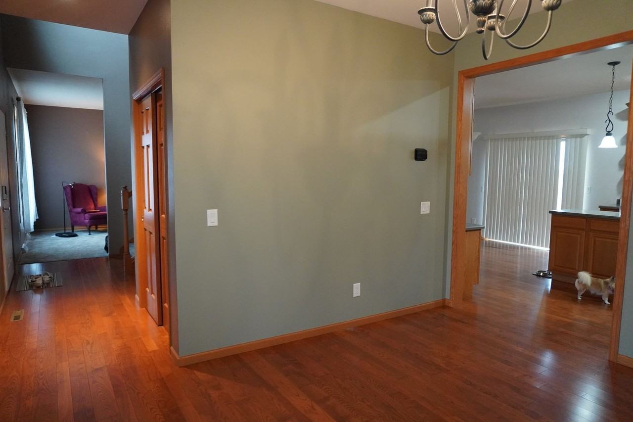 1000 Glen View Ct - Photo 7 of 14
