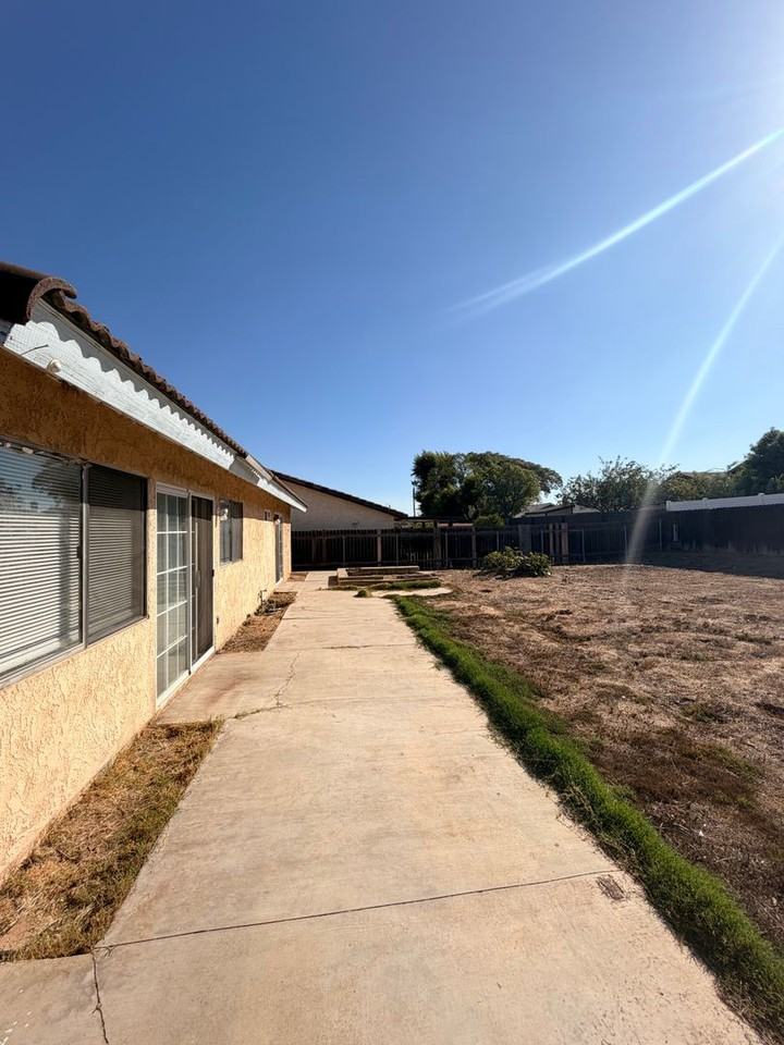 13193 Running Deer Rd - Photo 6 of 20