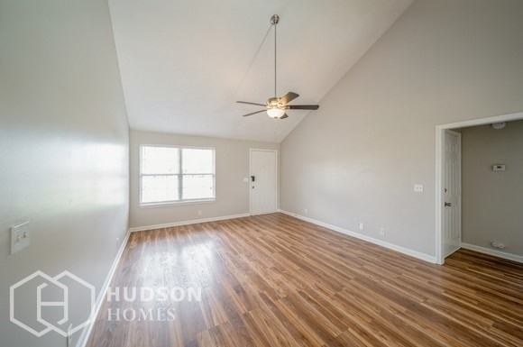 1272 Saint Andrews Dr - Photo 4 of 14