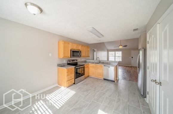 1272 Saint Andrews Dr - Photo 5 of 14