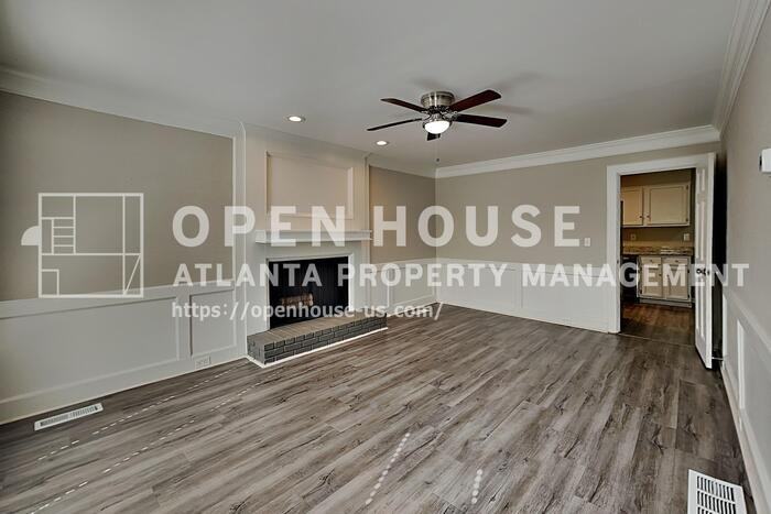 3859 W Clinton Ct - Photo 5 of 23