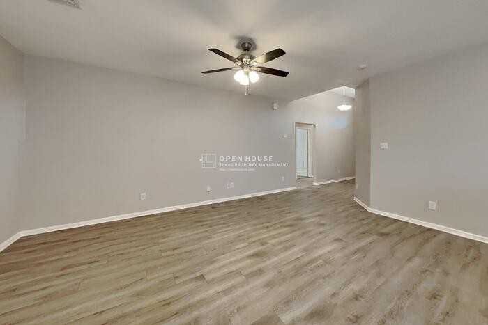 9316 Castorian Dr - Photo 5 of 21