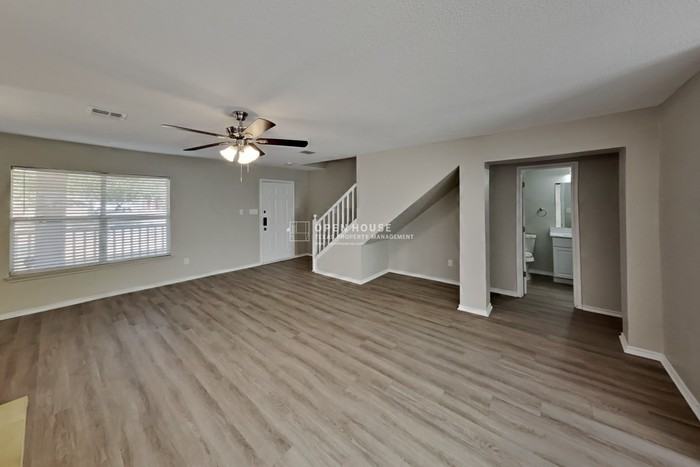 2031 Yellowstone Ln - Photo 5 of 20