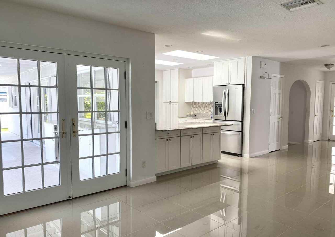 2327 Windsor Rd - Photo 2 of 15