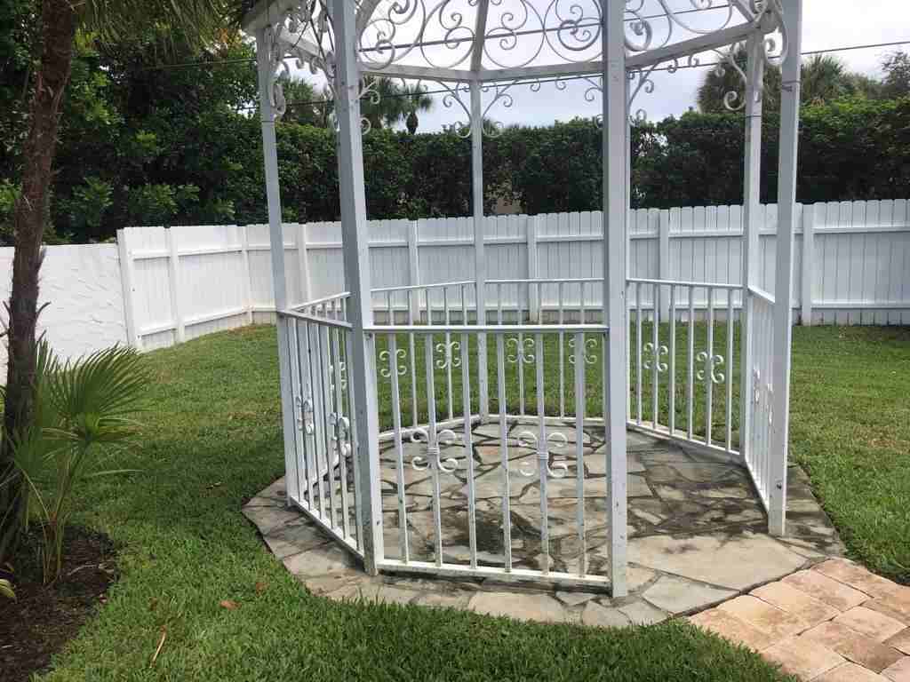 2327 Windsor Rd - Photo 7 of 15