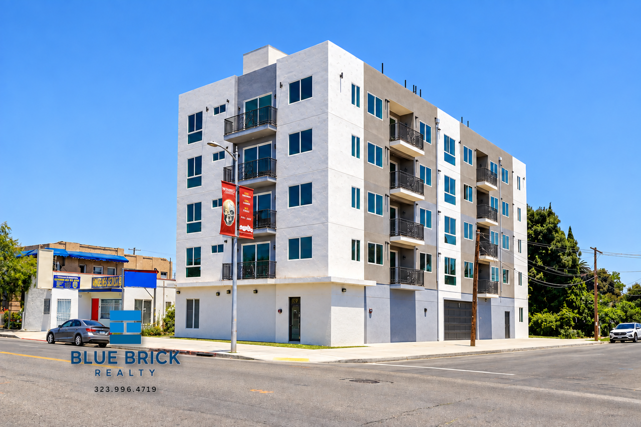 4324 S Vermont Ave #201 - Photo 3 of 31