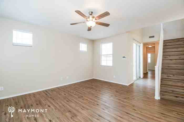 10048 E Isleta Ave - Photo 7 of 14