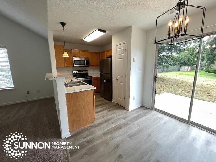 5818 Hewitt Dr - Photo 3 of 14