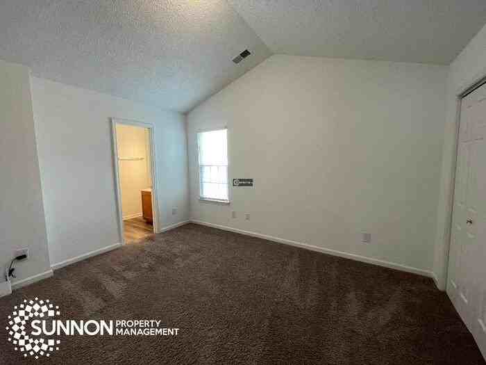 5818 Hewitt Dr - Photo 7 of 14