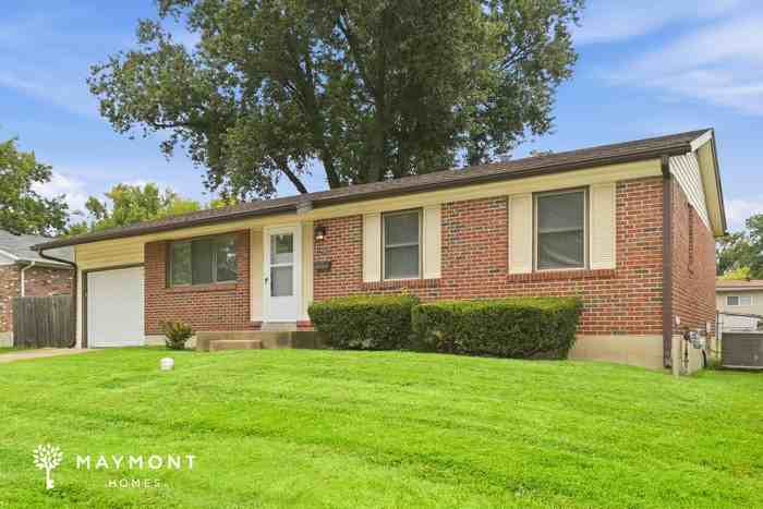 1543 Coachway Ln - Photo 5 of 16