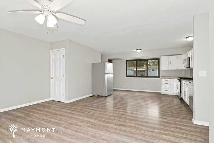 1543 Coachway Ln - Photo 6 of 16