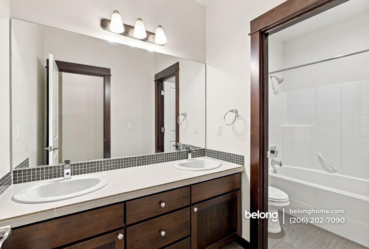 10125 Ne 147th St - Photo 5 of 29