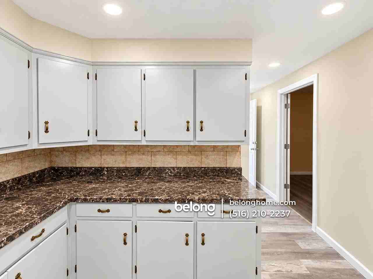 1143 Hastings Pkwy - Photo 2 of 9