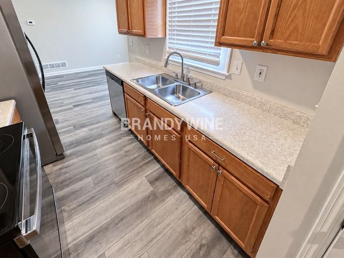 160 Wesley Chapel Rd - Photo 6 of 23