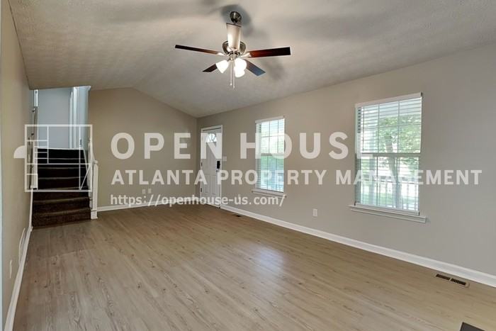 58 Glenbrook Ct - Photo 5 of 20