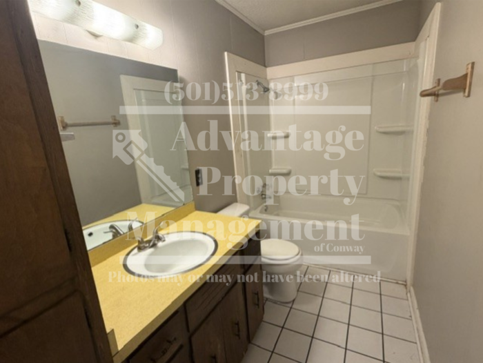 617 5th Ave - Photo 5 of 8