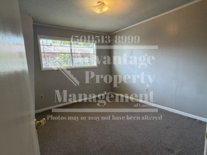 617 5th Ave - Photo 6 of 8