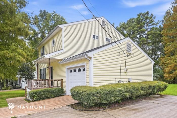 2216 Pentland Dr - Photo 2 of 3