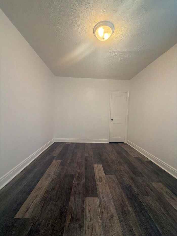 396 Davis Rd - Photo 7 of 14