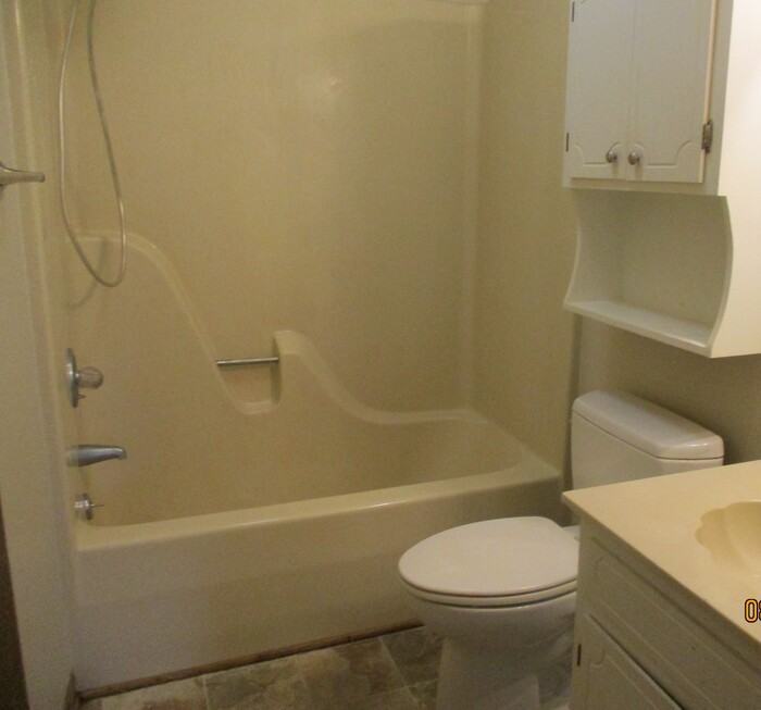 1027 Rembrandt Dr Sw - Photo 5 of 9