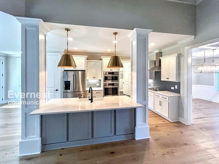 383 Cobblestone Way - Photo 4 of 32