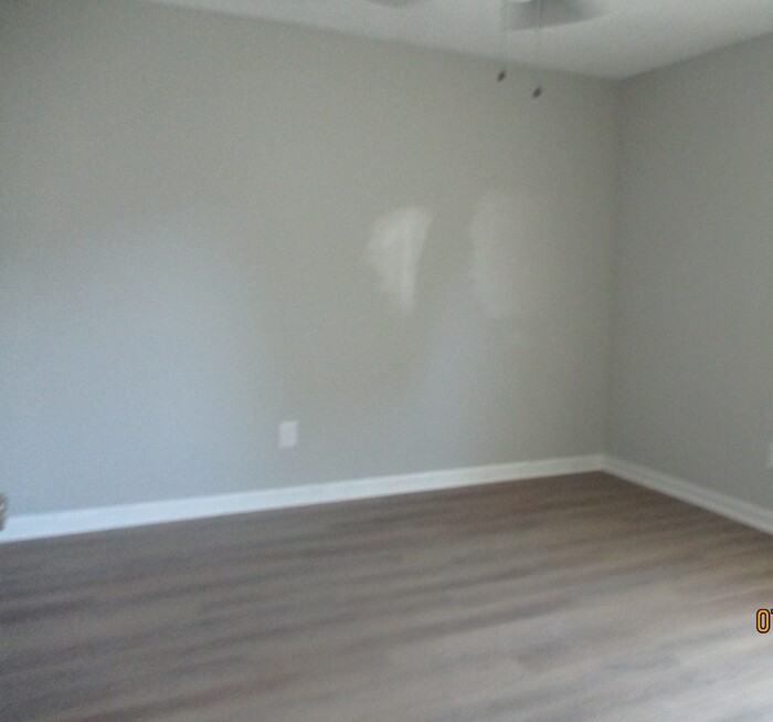 323 Oak St #323 - Photo 5 of 7