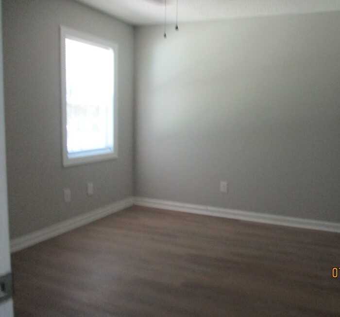 323 Oak St #323 - Photo 7 of 7