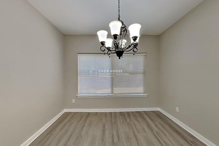 637 Crystal Brook Dr - Photo 6 of 21
