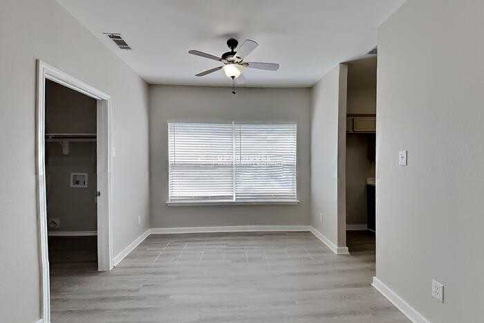 637 Crystal Brook Dr - Photo 7 of 21