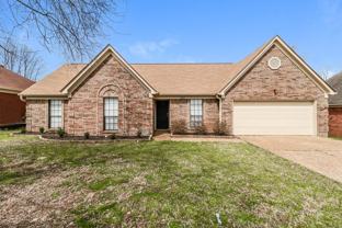 5858 Rensslaer Dr - Photo 1 of 1