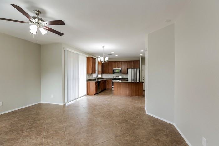2094 S Heron Ln - Photo 5 of 17