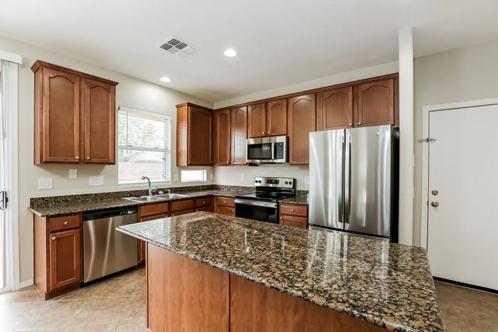 2094 S Heron Ln - Photo 7 of 17