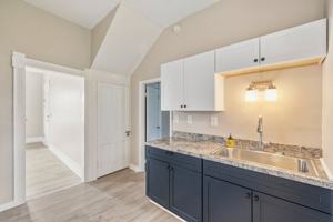 featured image of 21 E A St #1