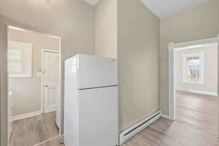 21 E A St #1 - Photo 5 of 25