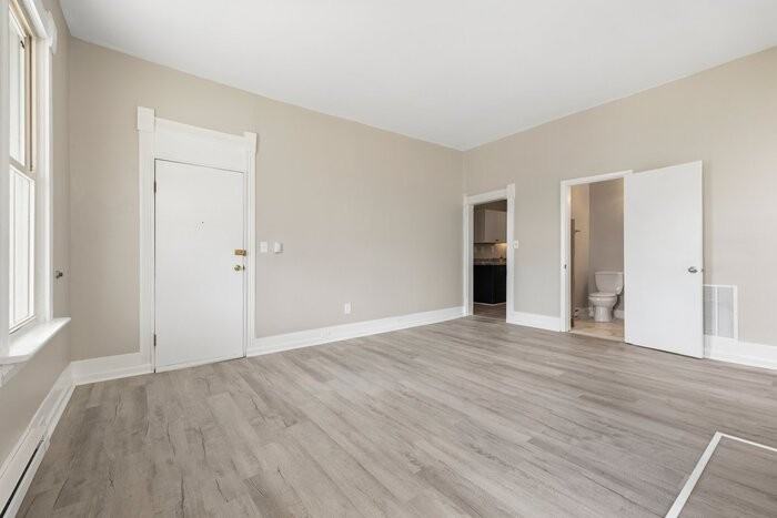 21 E A St #1 - Photo 7 of 25