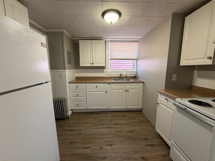 405 Budd St #2 - Photo 4 of 19