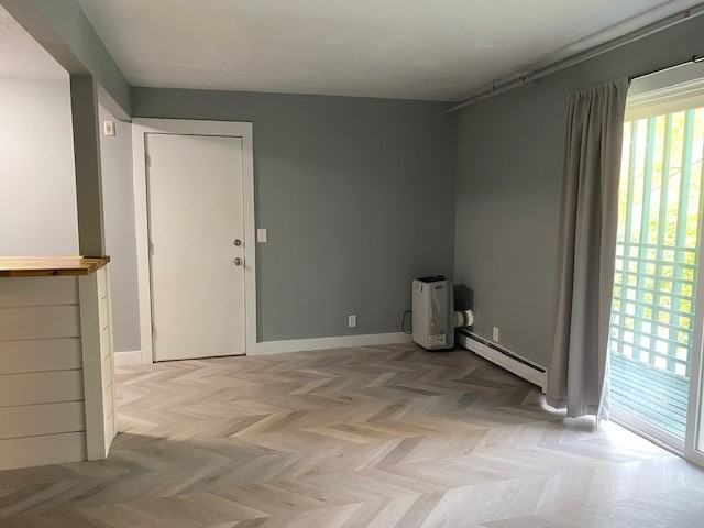 146 Woodford St #5 - Photo 4 of 9