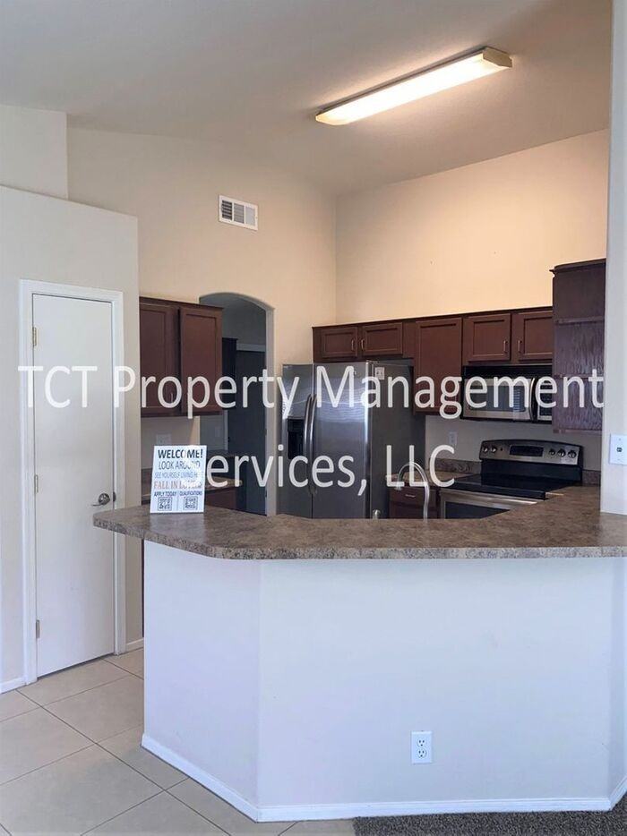 1544 S Quail Cir - Photo 3 of 9
