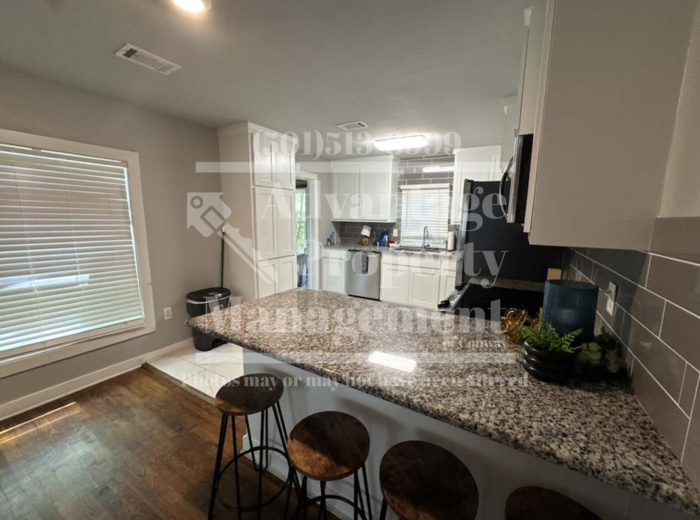 1013 Faulkner St - Photo 4 of 10
