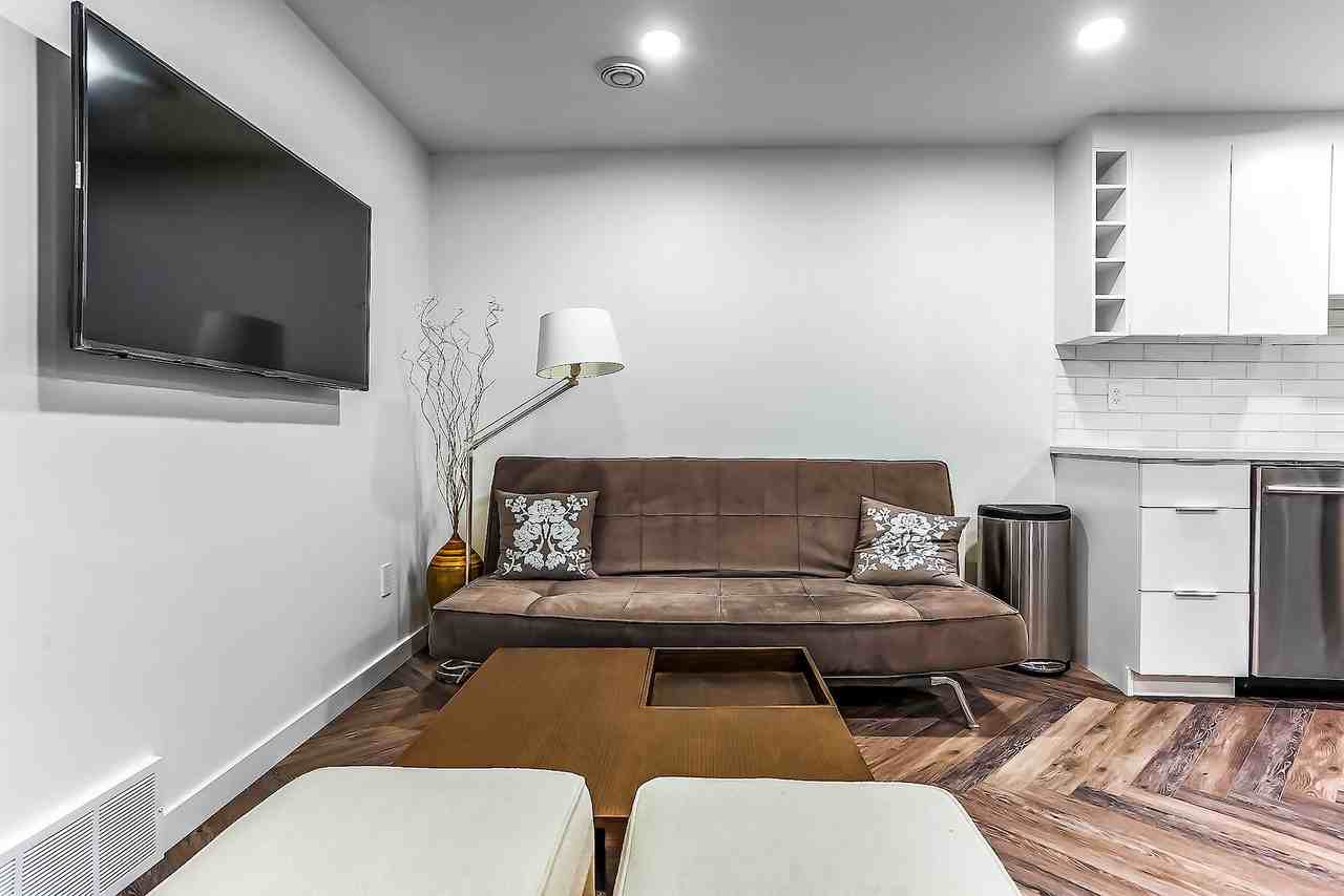 11256 75 Ave Nw - Photo 6 of 17