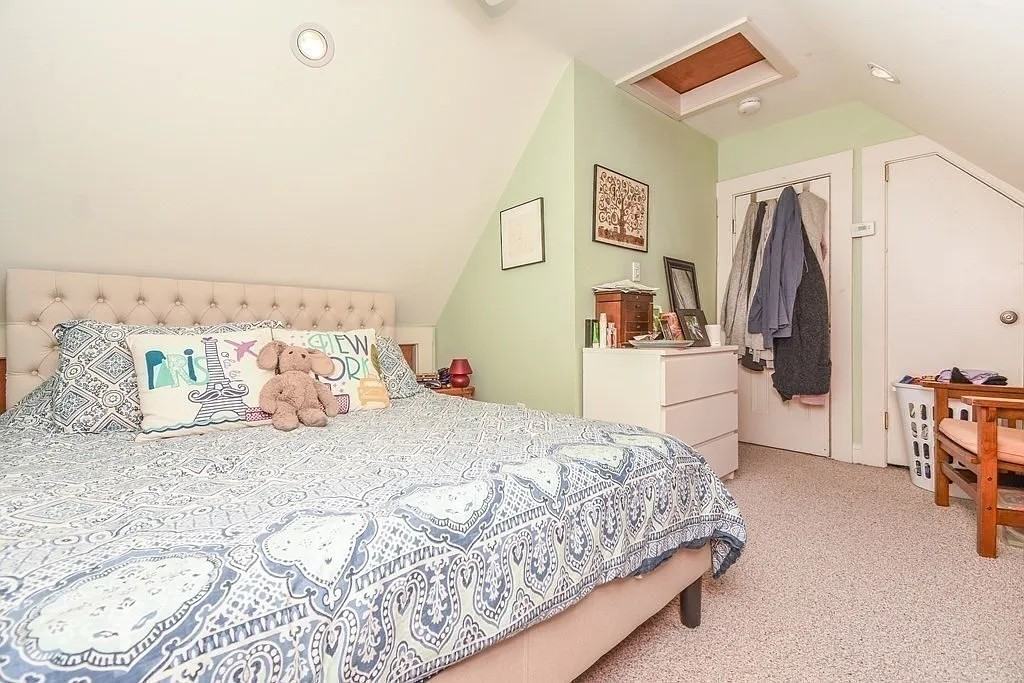 192 Auburndale Ave #2 - Photo 6 of 9