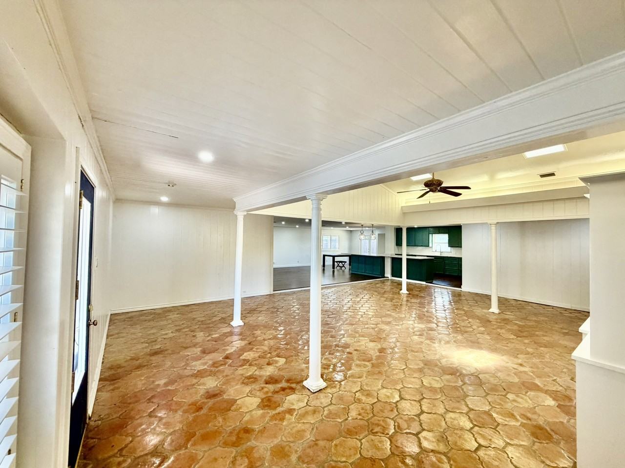 302 Dolphin Pl #NA - Photo 5 of 49