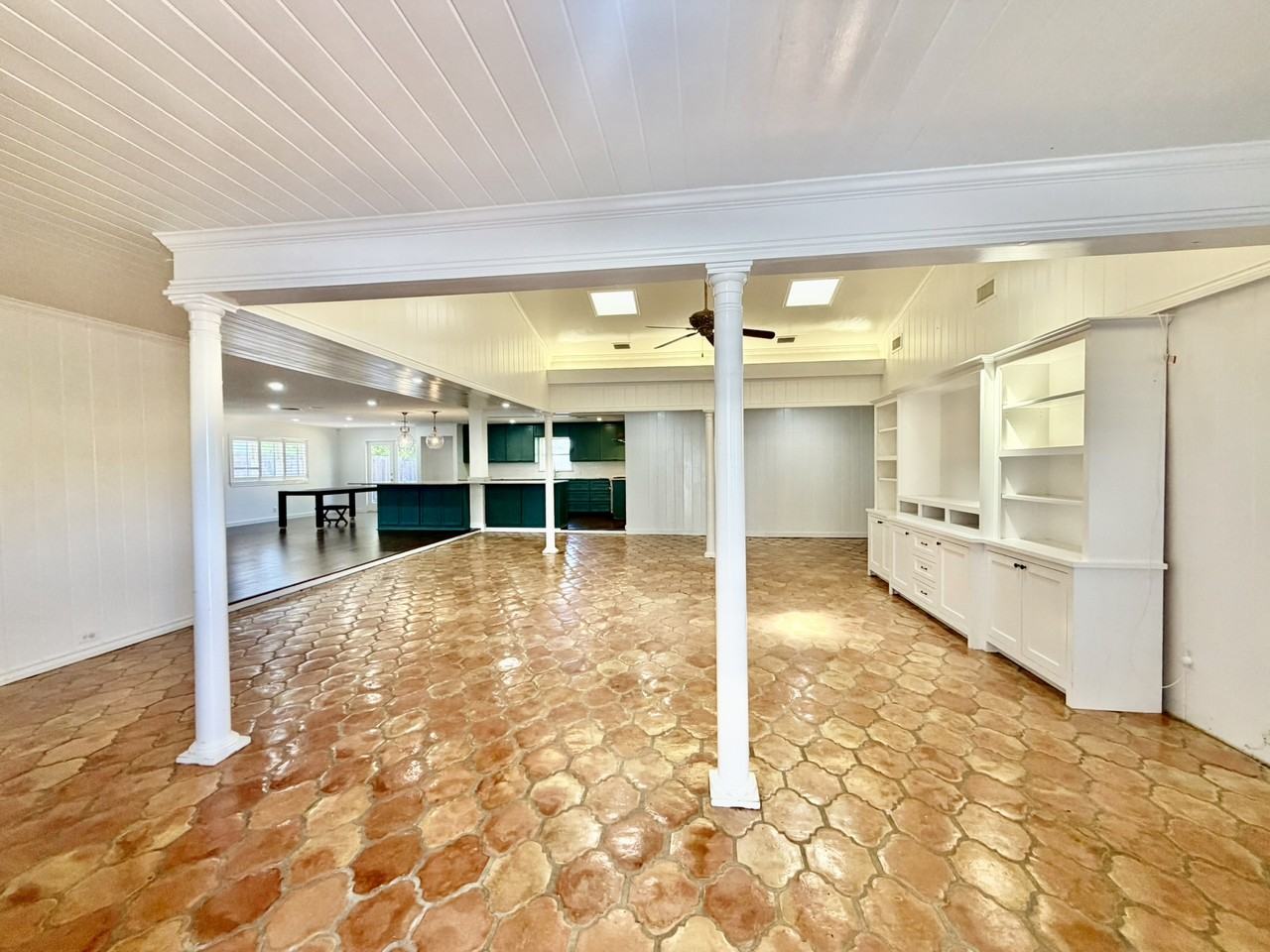 302 Dolphin Pl #NA - Photo 6 of 49