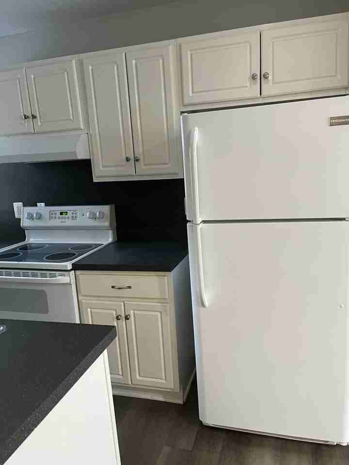 1439 Brown St #1 - Photo 4 of 7