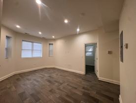6508 N Claremont Ave #1E - Photo 1 of 1