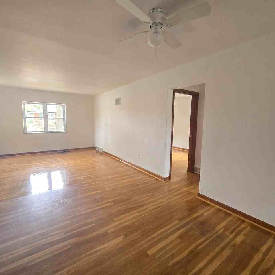 5900 Loughborough Ave #B - Photo 4 of 14