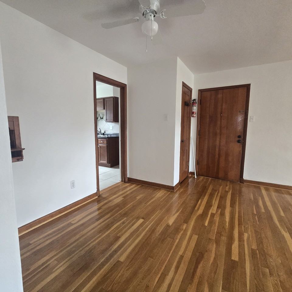 5900 Loughborough Ave #B - Photo 6 of 14