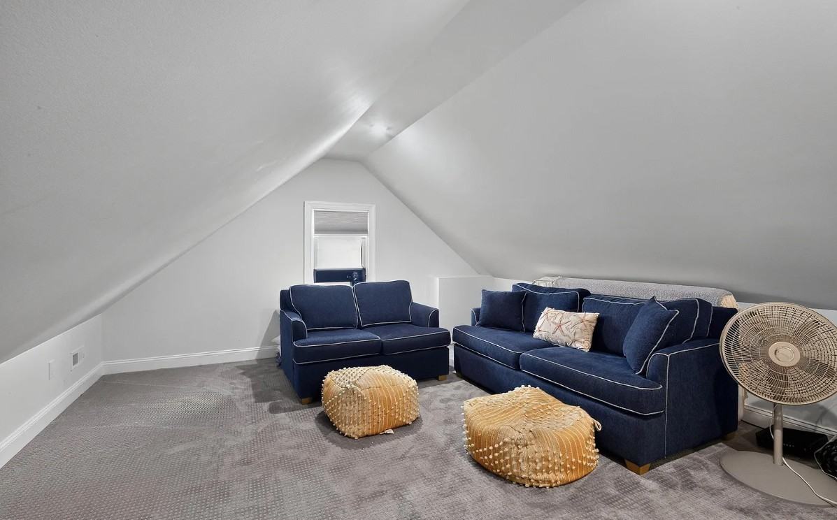 216 N Mansfield Ave #NA - Photo 7 of 7