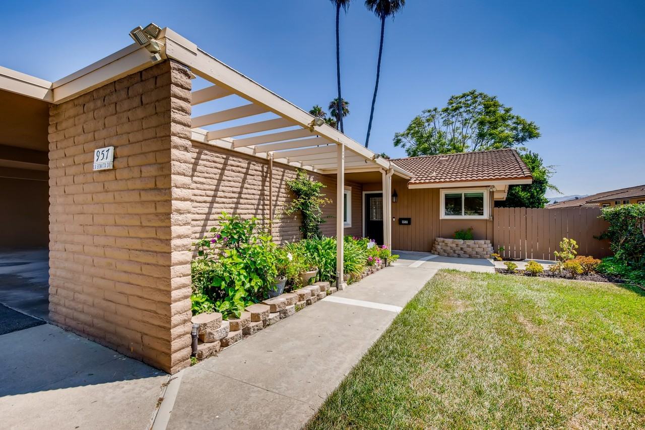 957 La Bonita Dr #NA - Photo 3 of 11