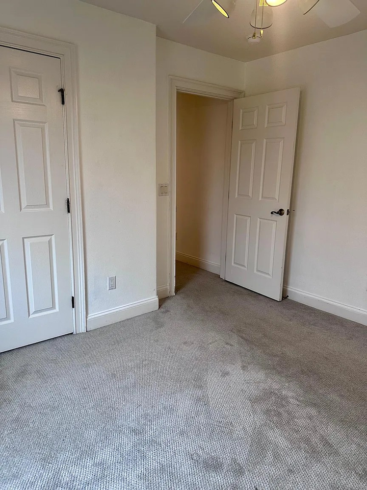 9143 Pecky Cypress Way #NA - Photo 5 of 35